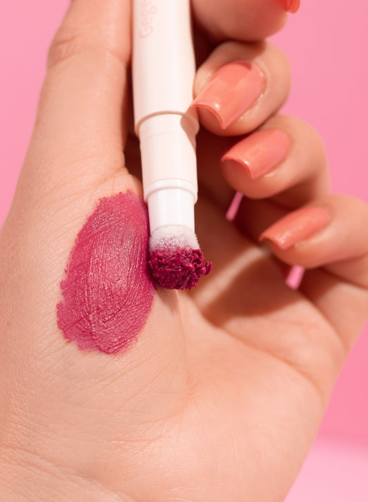 Labial para efecto mate en polvo y brillo de color a domicilio en onix market