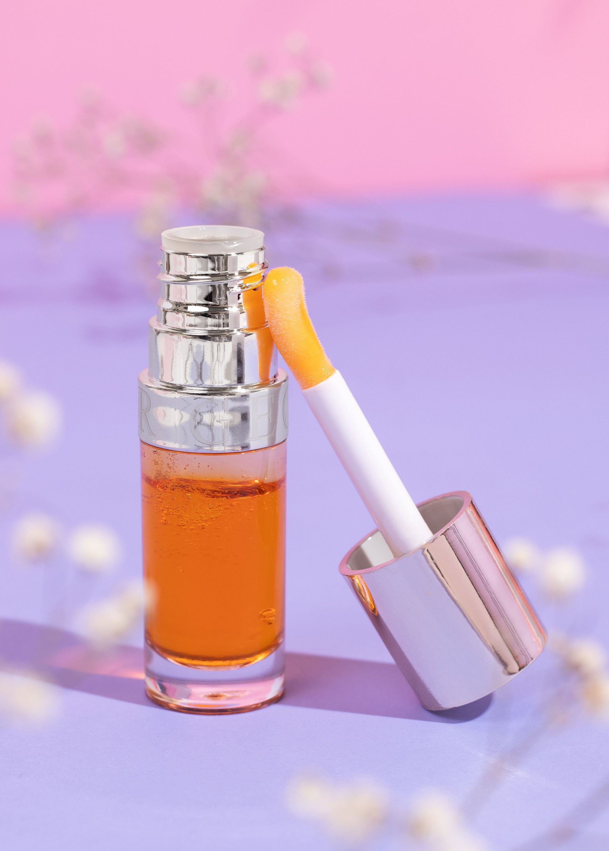 Labial de color amarillo liquido para los labios en Onix market